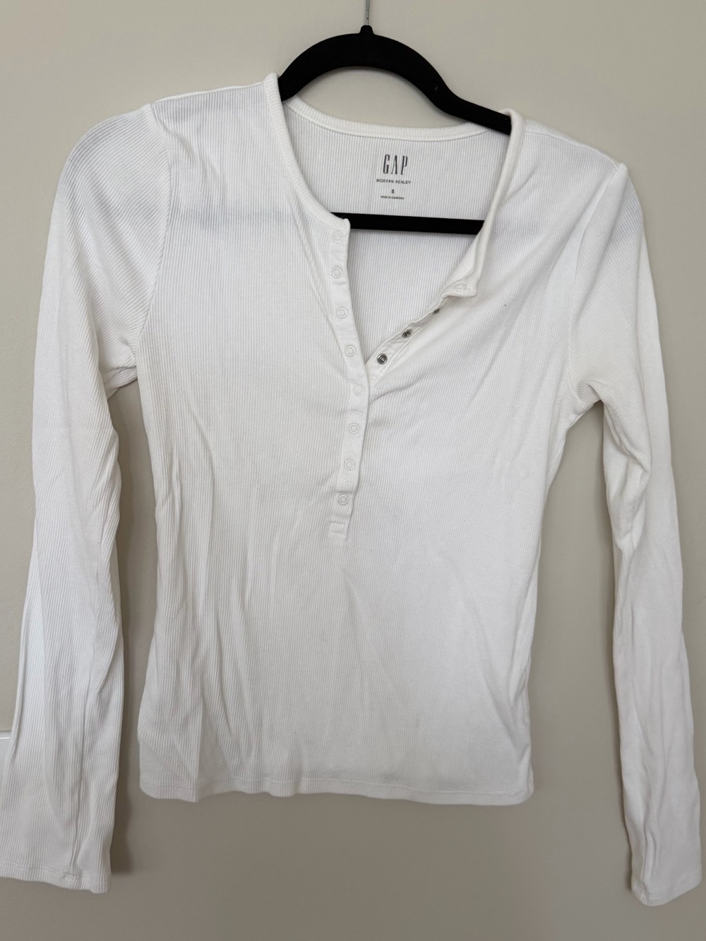 Gap Modern Henley Ribbed Longsleeve